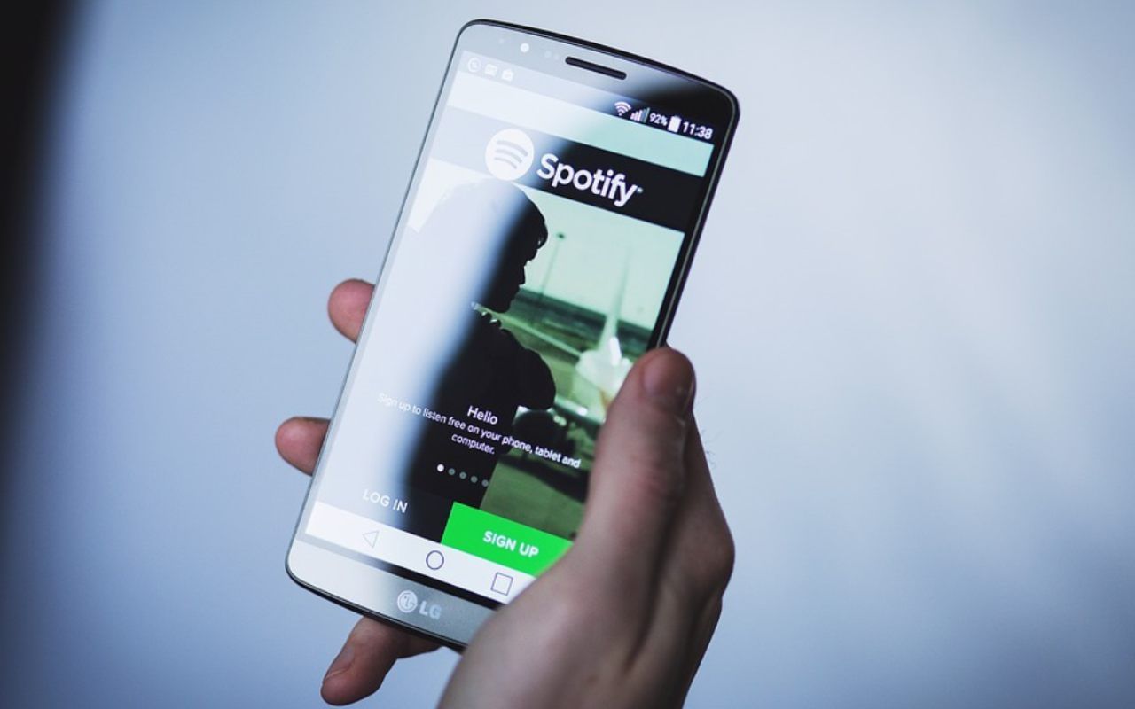 Spotify attacca Apple: usa pratiche sleali per svantaggiare concorrenti