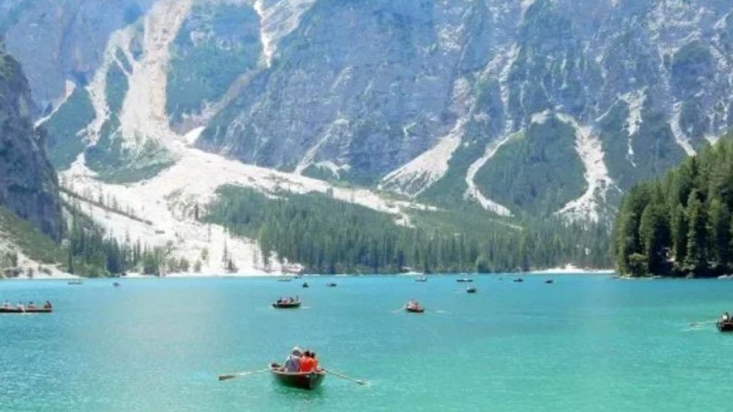 A Un Passo Dal Cielo Lago Di Braies