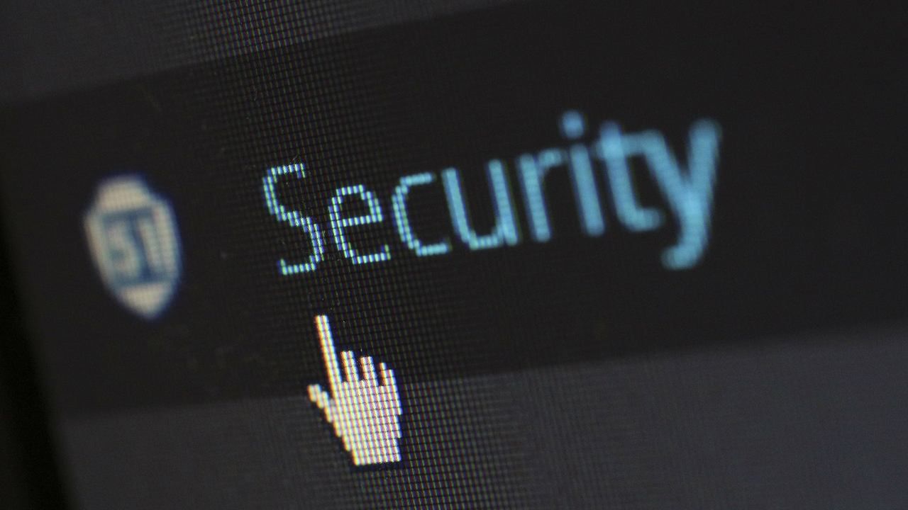 Vittima di hacker per banca online vulnerabile ha diritto al rimborso