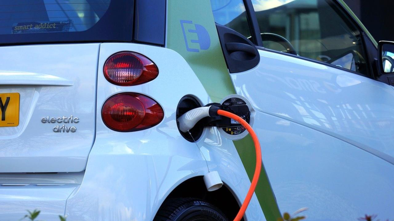 Mercato auto elettriche