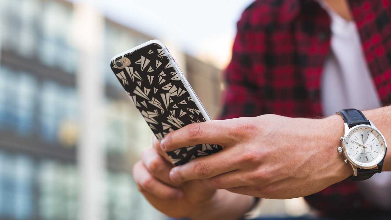 Telegram, nei gruppi è caccia al video del caso Ciro Grillo