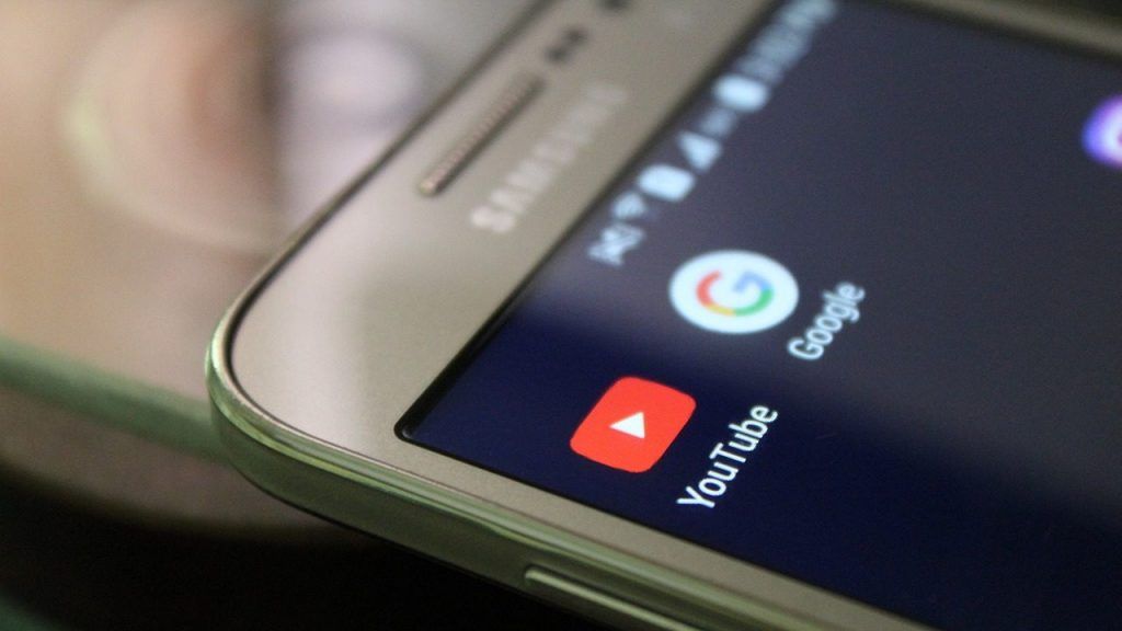 Samsung Galaxy Z Flip3 | in arrivo il primo smartphone pieghevole economico - Vimarsana News