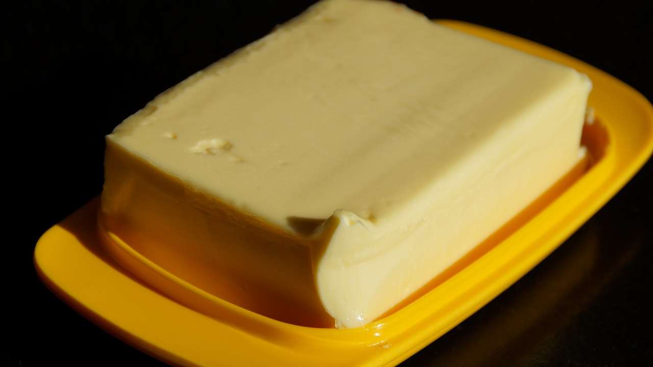 Richiamo alimentare, 8 marchi di burro a rischio glutine