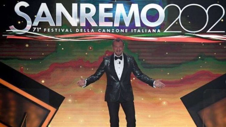 Checco Zalone A Sanremo 2022 Video Completo