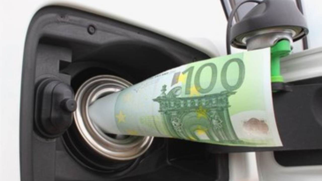 benzina prezzi dopo taglio accise
