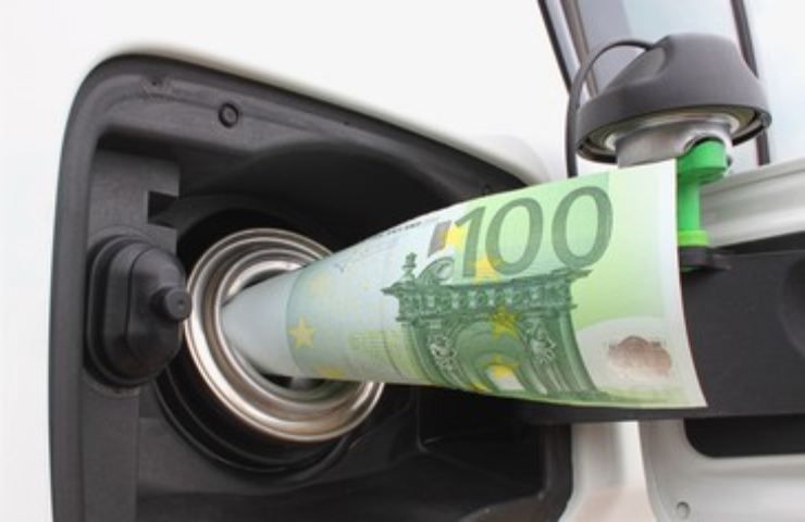 benzina prezzi dopo taglio accise