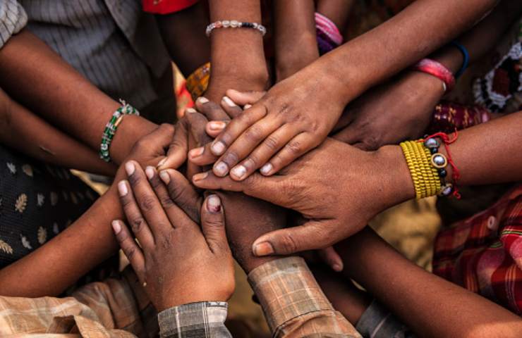 donne adivasi india