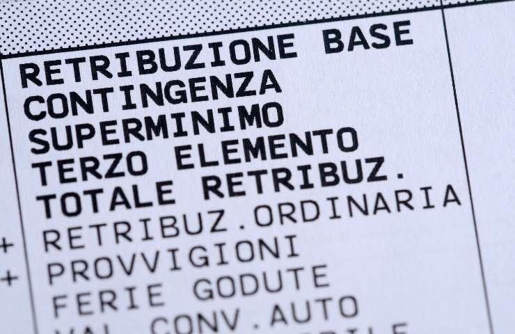 Busta paga, quant'è lo stipendio minimo per legge?