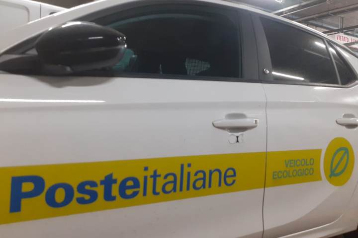 poste italiane auto