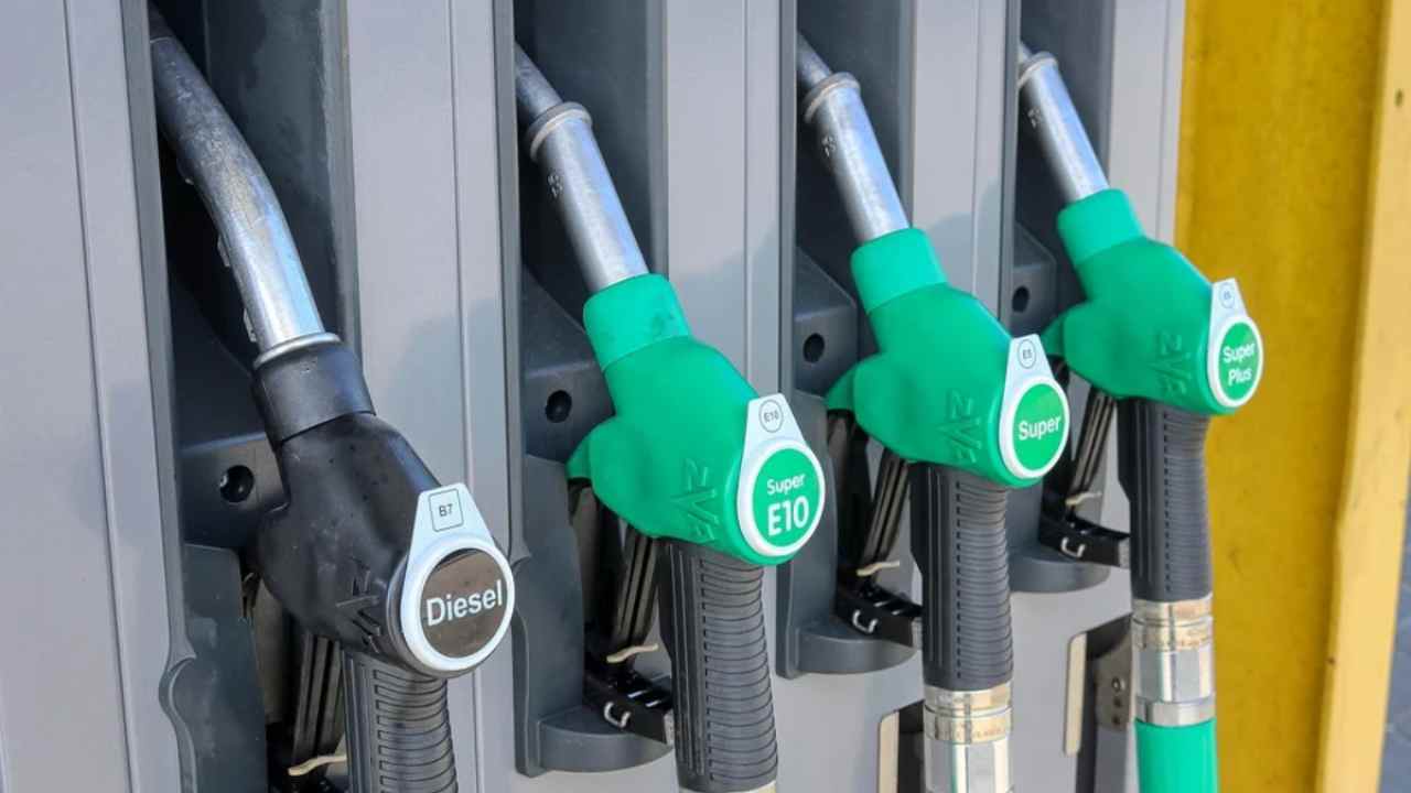 Benzina e Diesel: arriva la proroga del taglio dei prezzi