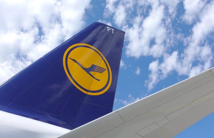 Lufthansa cambio proprietà prezzi