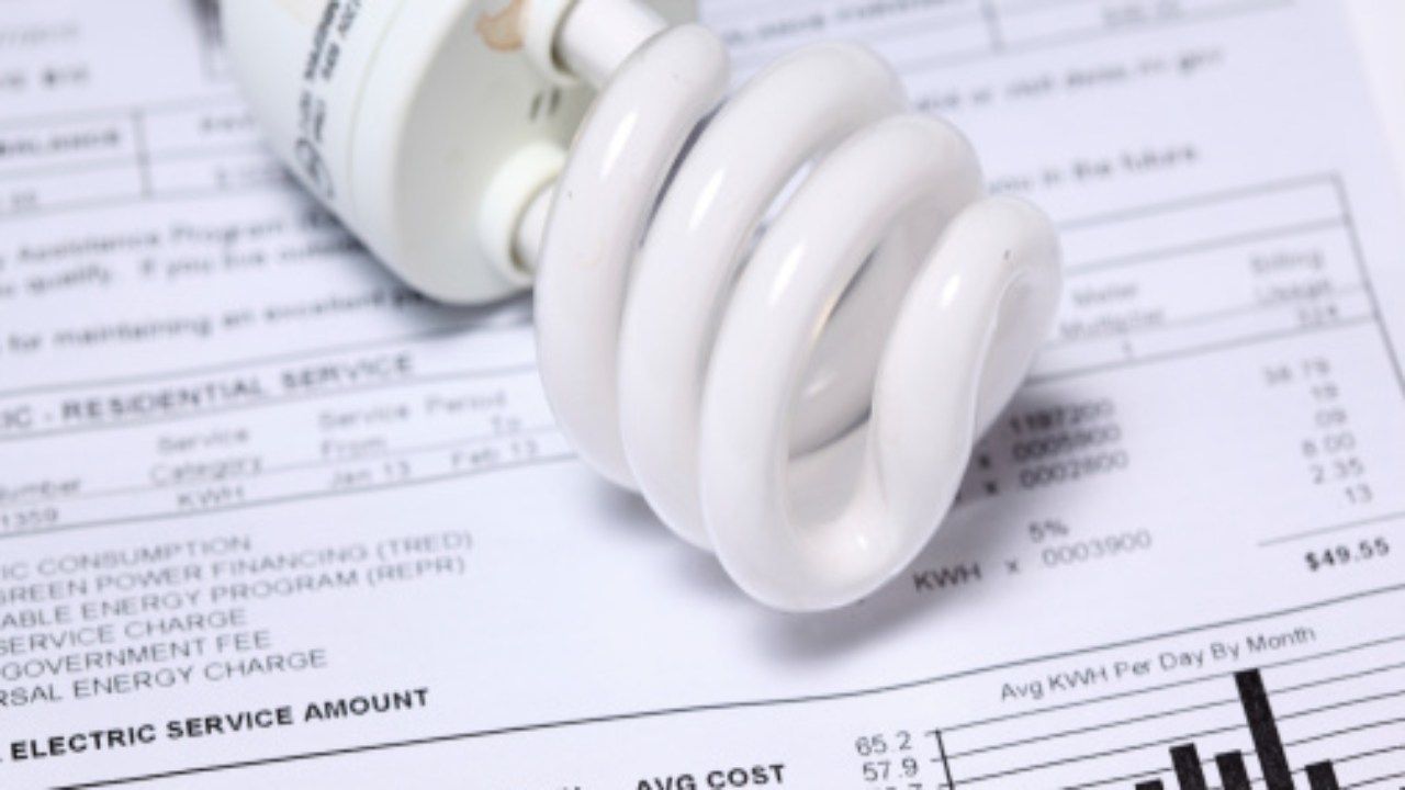 bonus bolletta luce e gas a chi spetta