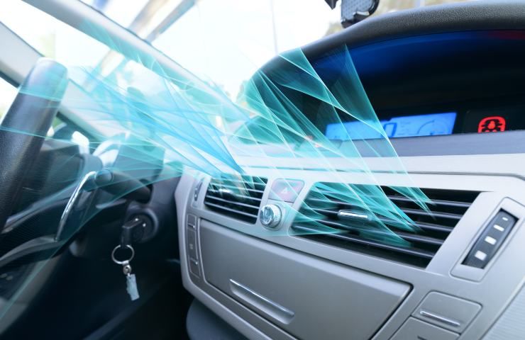Uso condizionatore aria in auto