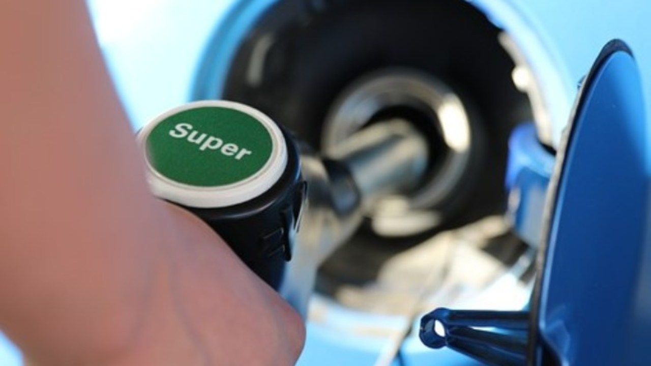 stop taglio accise benzina