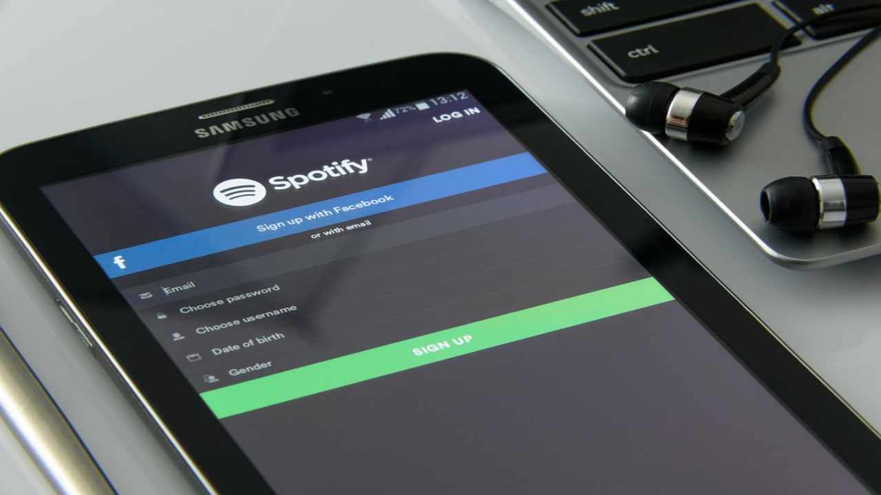 Spotify infrange la sua promessa di offrire musica di alta qualità