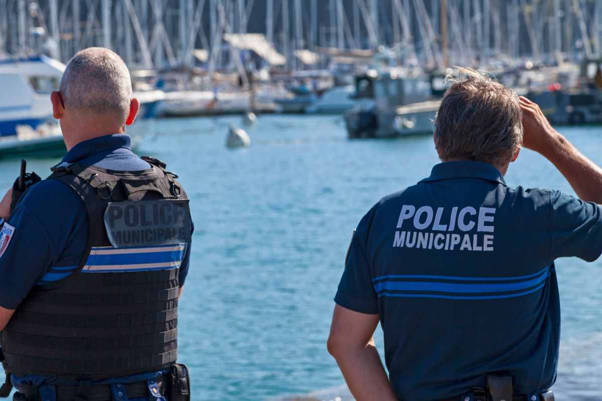 agenti polizia municipale