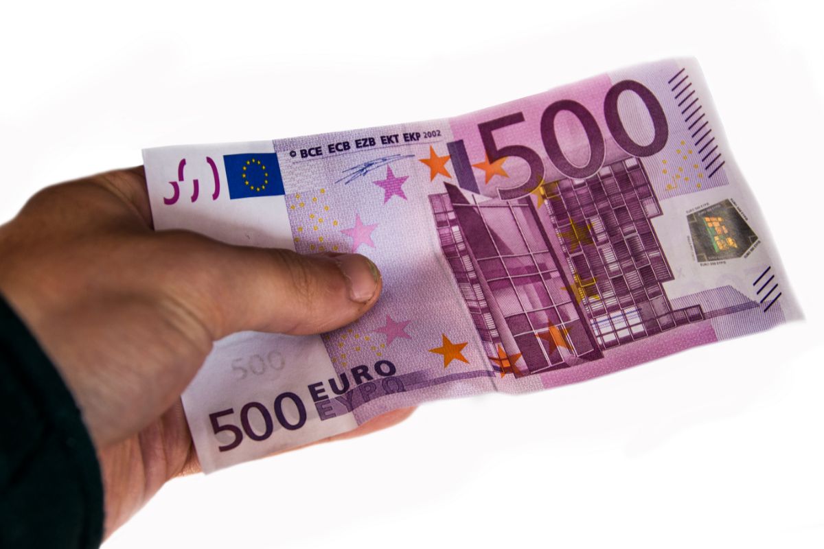 mano 500 euro
