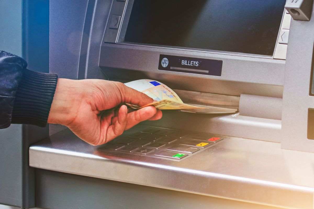 prelievo al bancomat