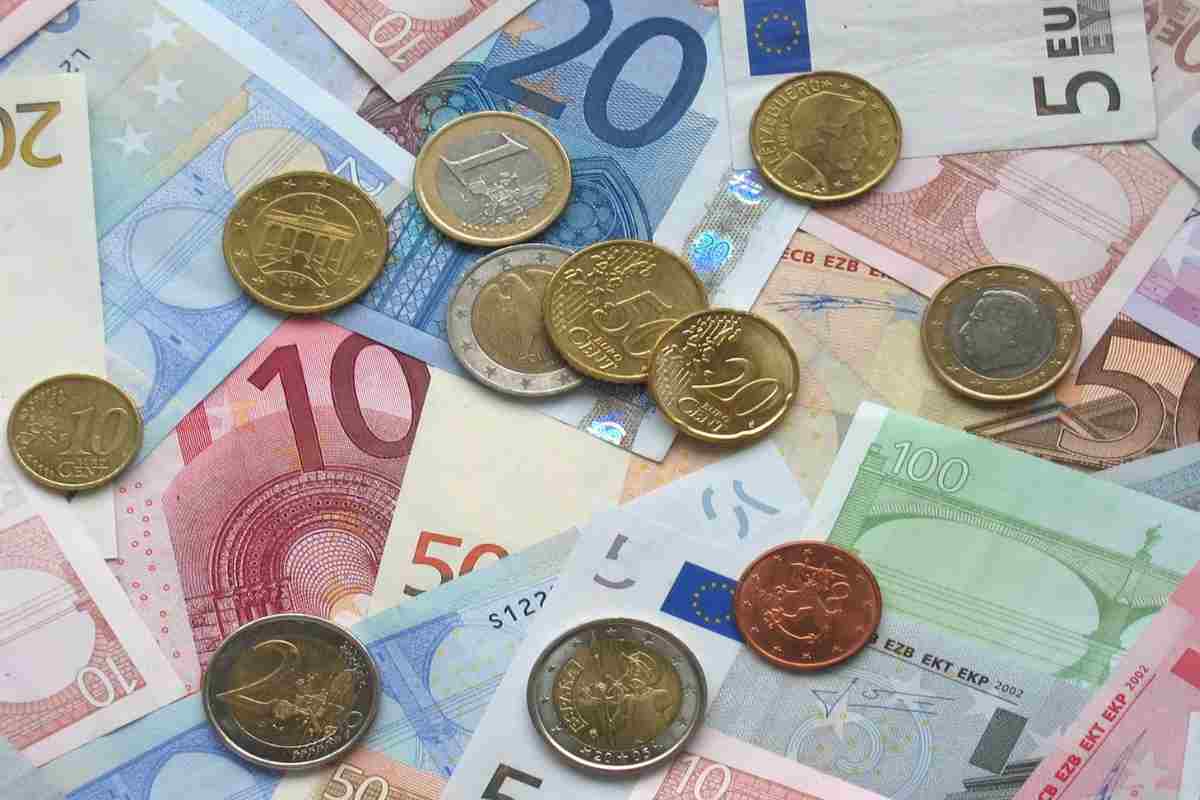 denaro contanti euro